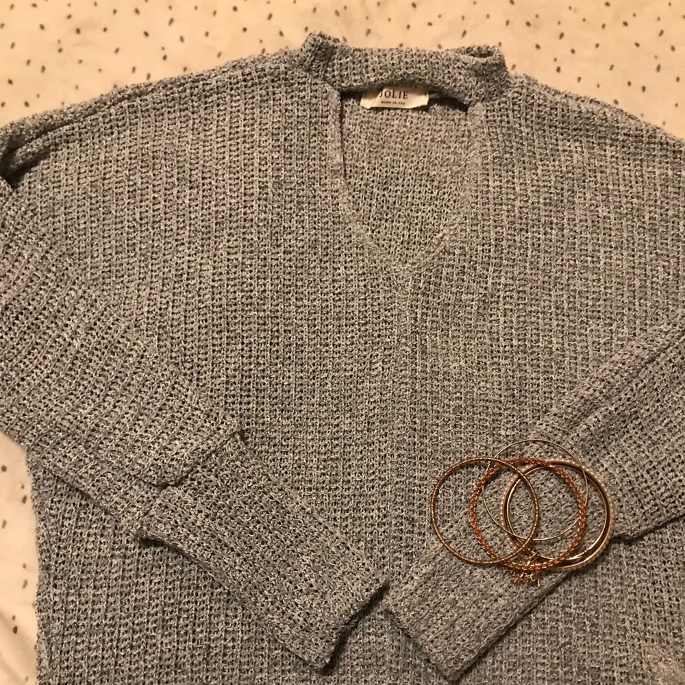 Grey sweater